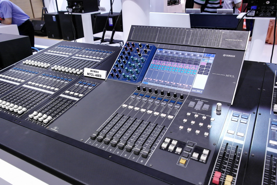 w88win优德专业音响新产品亮相PALM EXPO 2013展会 