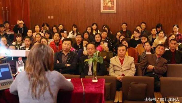 w88win优德艺术家朱楣巡讲《练琴的艺术》——安阳、濮阳站完美落幕