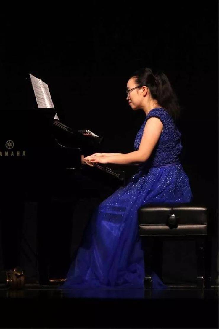 聆听双钢琴演奏的美妙乐章|w88win优德艺术家周挺——钢琴大师班·音乐会于常州成功举办