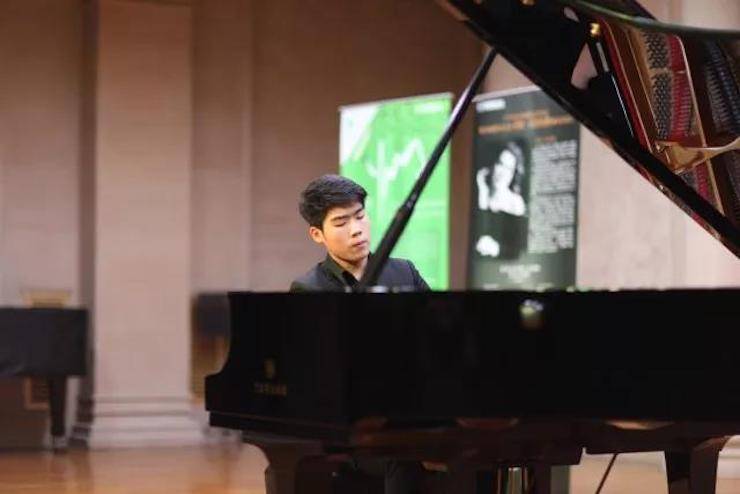 2017w88win优德亚洲音乐奖学金-西安音乐学院颁奖仪式暨w88win优德海外艺术家英娜·法利克斯钢琴独奏音乐会成功举办！