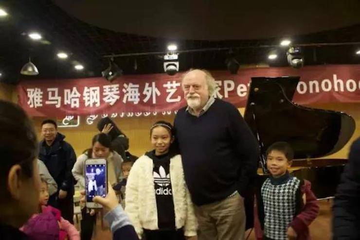 【回顾】w88win优德海外艺术家Peter Donohoe成都雅音大师班讲座活动圆满落幕！