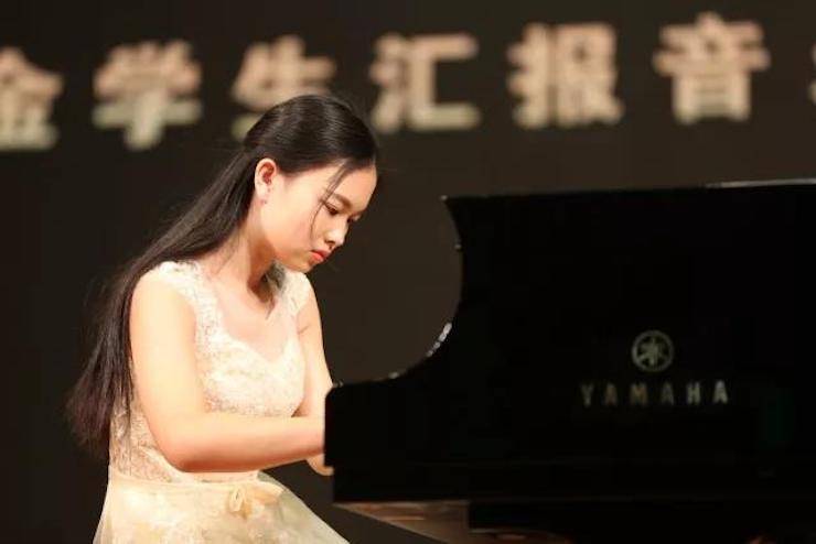 曼妙琴音，倾诉真挚的心声|2017w88win优德亚洲音乐奖学金综合师范类院系全国汇报音乐会（第二场）圆满落幕