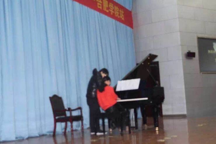 【报道】从师而不惑|w88win优德艺术家宋思衡安徽巡讲·合肥学院站圆满结束。诤悠担