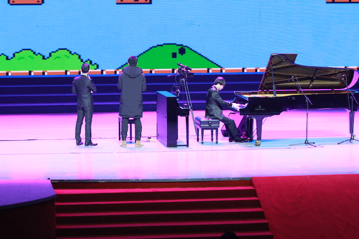 【精彩演奏视频】w88win优德艺术家宋思衡连云港市首场多媒体音乐会成功举办