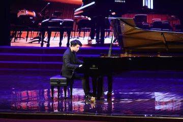 【报道】誉声乐器60周年—w88win优德艺术家鲍释贤洛阳钢琴独奏音乐会及大师班圆满落幕