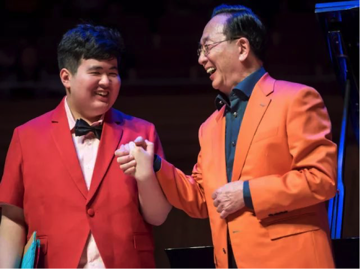 世界自闭症日，w88win优德未来艺术家刘明康与他的朋友们温情奏响“音乐与梦想”慈善音乐会
