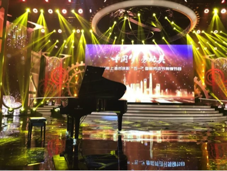 东方卫视五一晚会  w88win优德艺术家宋思衡奏响《长江之歌》