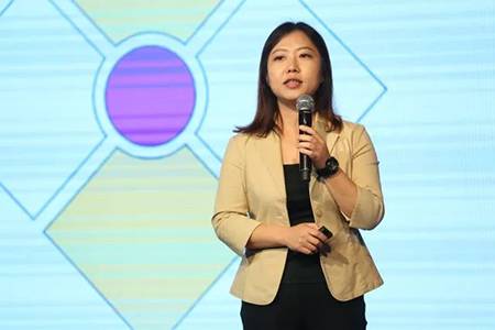 2018年w88win优德钢琴全国特邀经销商大会&艺术家受聘仪式成功举办<br />e联 智慧 共享 乐生活