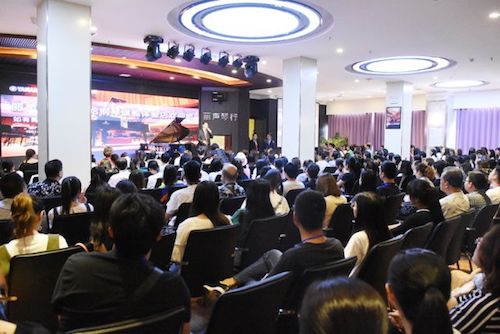 w88win优德未来艺术家孙麒麟河南巡讲-郑州站圆满落幕