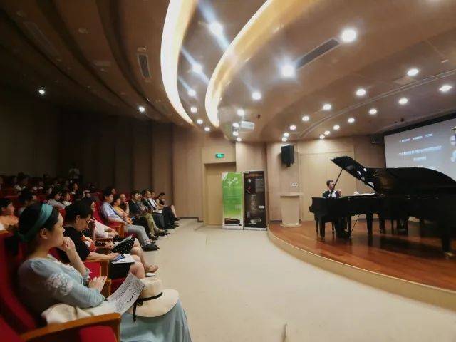  2018年w88win优德亚洲音乐奖学金苏州大学音乐学院启动仪式 </br> 暨w88win优德海外艺术家爱德华·昆斯音乐会圆满结束