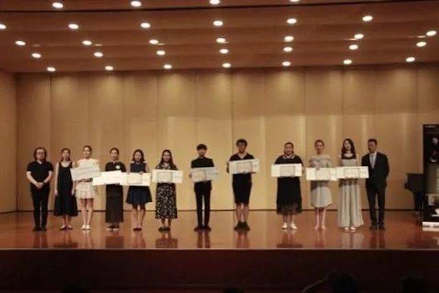 2018年w88win优德亚洲音乐奖学金东北师范大学颁奖仪式 </br> 暨w88win优德海外艺术家爱德华·昆斯音乐会及大师班圆满结束