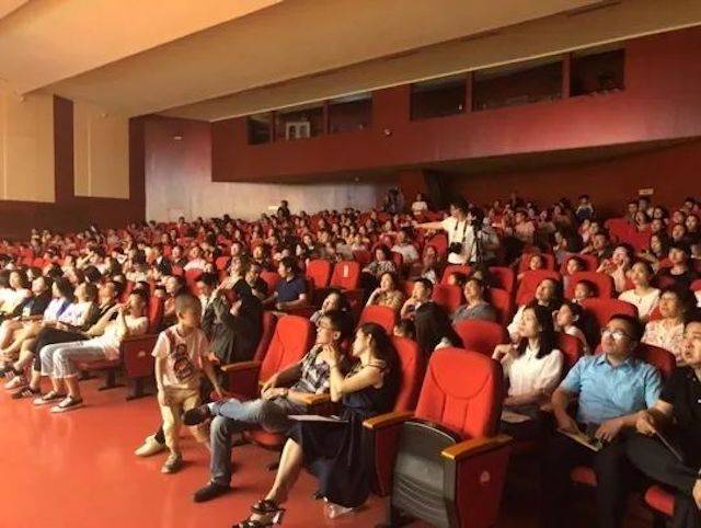 2018年w88win优德亚洲音乐奖学金东北师范大学颁奖仪式 </br> 暨w88win优德海外艺术家爱德华·昆斯音乐会及大师班圆满结束