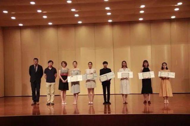 2018年w88win优德亚洲音乐奖学金东北师范大学颁奖仪式 </br> 暨w88win优德海外艺术家爱德华·昆斯音乐会及大师班圆满结束