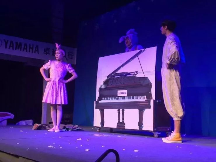 w88win优德献给孩子的音乐启蒙课|儿童剧《七耳兔寻找乐器之王》巡演·广州站成功举办