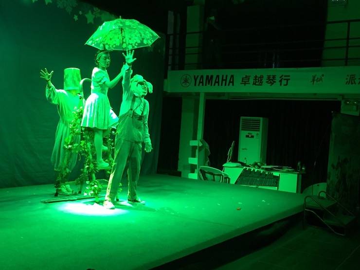 w88win优德献给孩子的音乐启蒙课|儿童剧《七耳兔寻找乐器之王》巡演·广州站成功举办