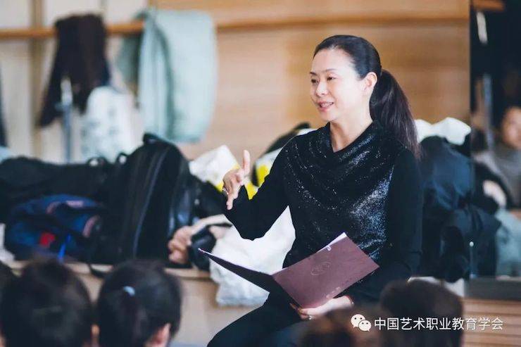 w88win优德跨界钢琴及w88win优德舞蹈教育课件助力“CEFA艺术教育高级人才研修班——中国古典舞身韵课”