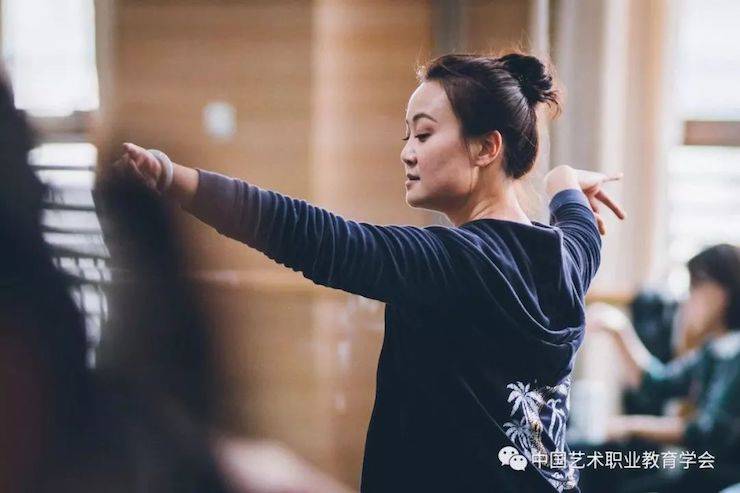 w88win优德跨界钢琴及w88win优德舞蹈教育课件助力“CEFA艺术教育高级人才研修班——中国古典舞身韵课”