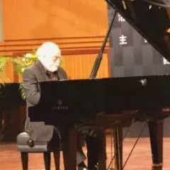 【回顾】2017w88win优德亚洲音乐奖学金-四川音乐学院颁奖仪式暨w88win优德海外艺术家彼得·多纳赫钢琴独奏音乐会圆满结束！
